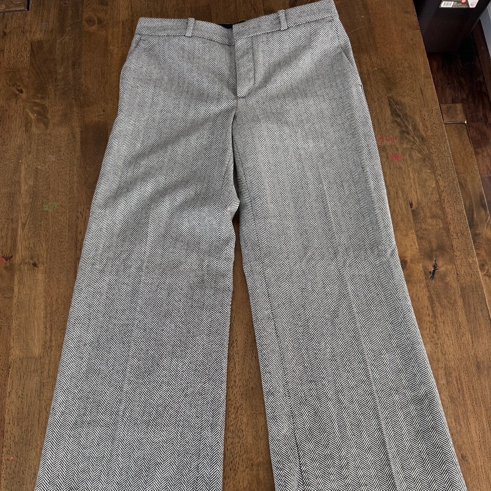 Banana Republic Black & White Herringbone Wide-Leg Pants